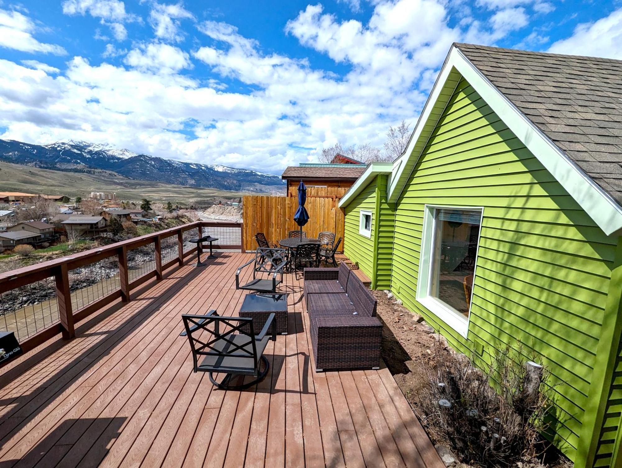 Yellowstone Treasure Guesthouses On The River Gardiner Eksteriør bilde