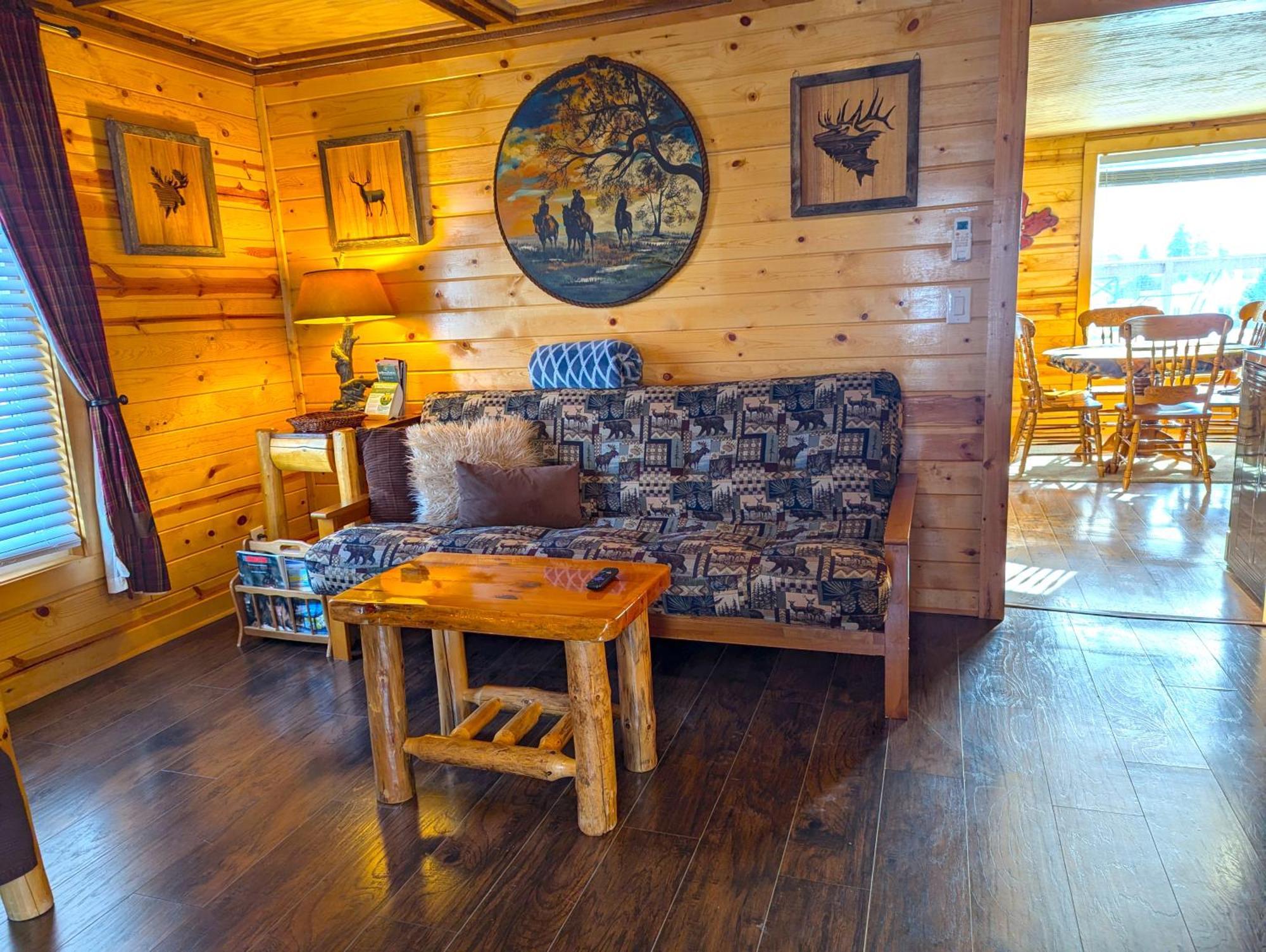 Yellowstone Treasure Guesthouses On The River Gardiner Eksteriør bilde