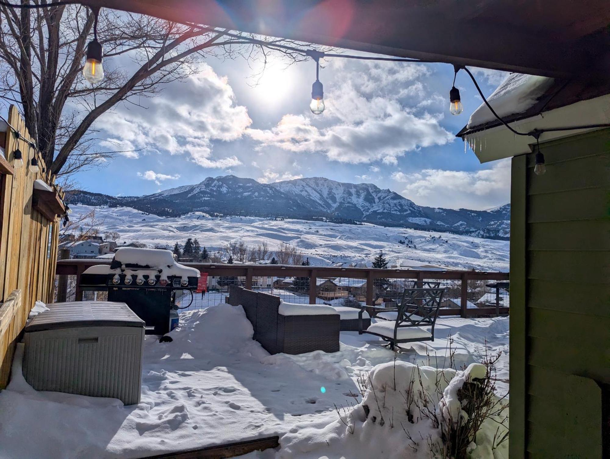 Yellowstone Treasure Guesthouses On The River Gardiner Eksteriør bilde