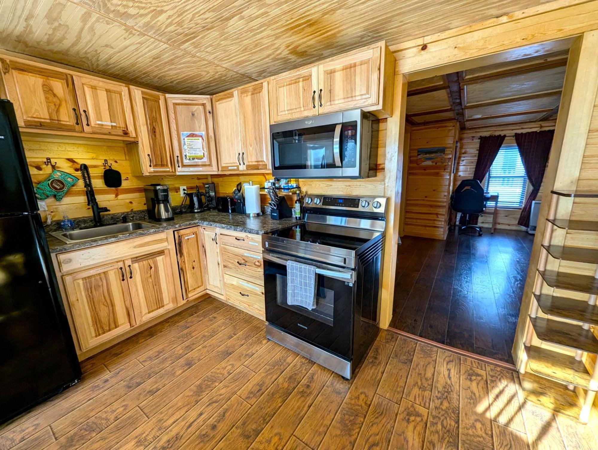 Yellowstone Treasure Guesthouses On The River Gardiner Eksteriør bilde