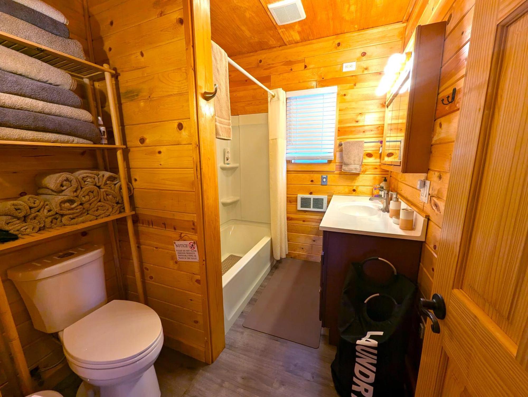 Yellowstone Treasure Guesthouses On The River Gardiner Eksteriør bilde